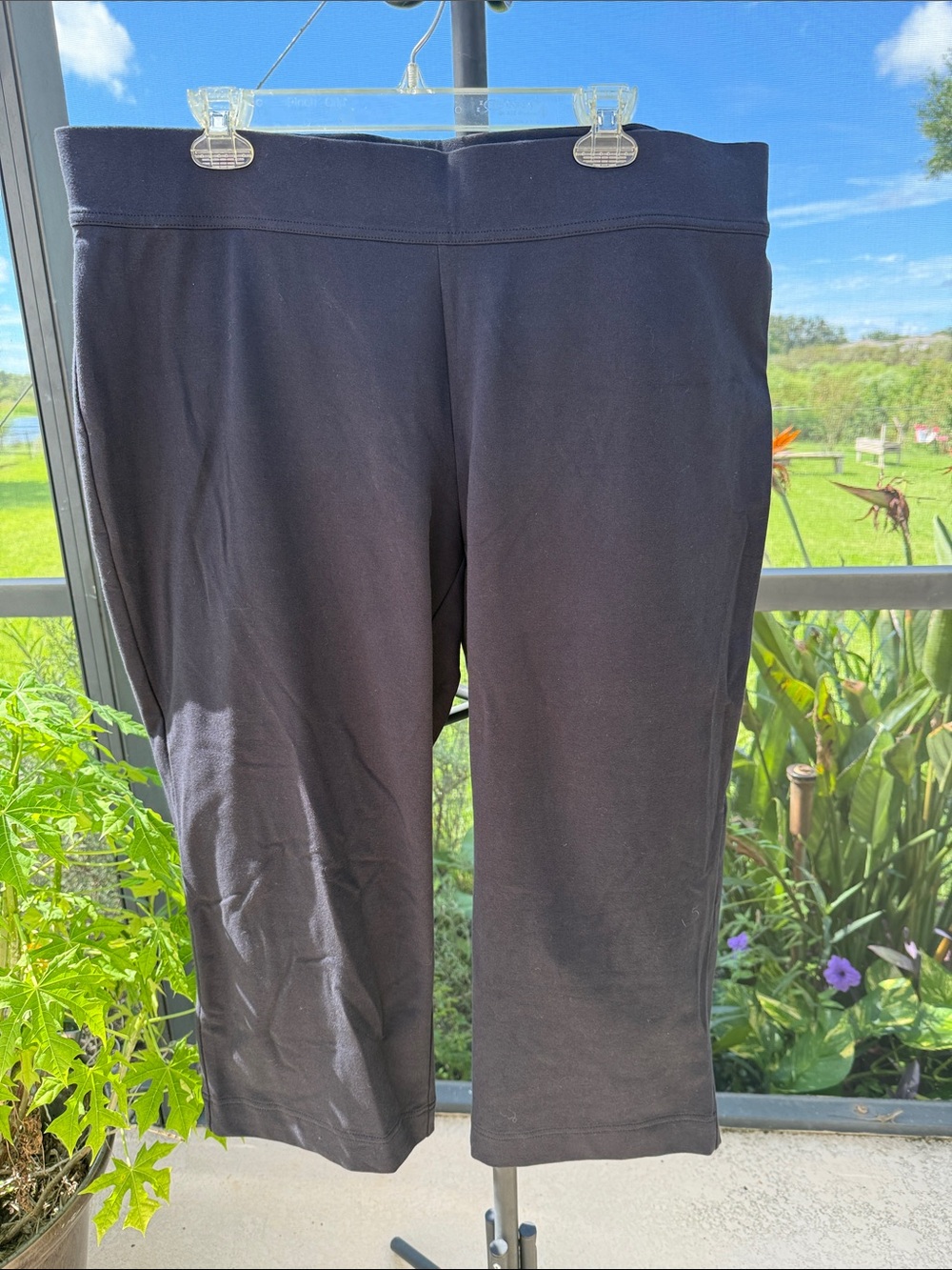 Lands' End Black Women's Starfish Capri pants